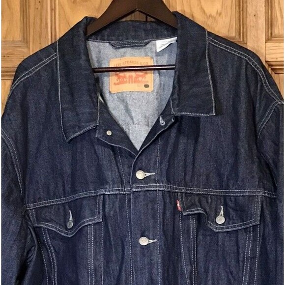 Levi Strauss Denim Jacket Mens 4XL Medium Wash Blue Classic Trucker Coat - Picture 3 of 13